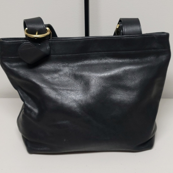 Vintage Coach Lafayette Leather Shoulder Bag #4140. - Picture 16 of 17